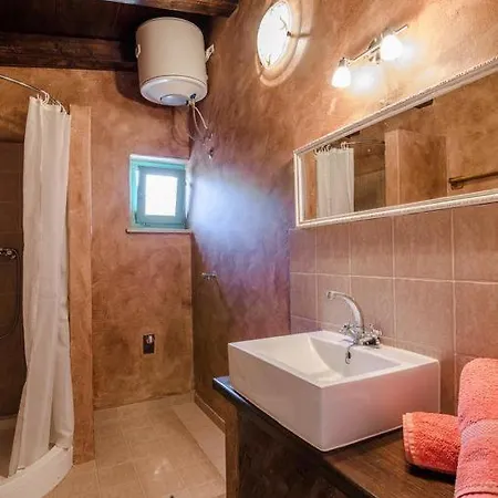 Joans Cottage Villa